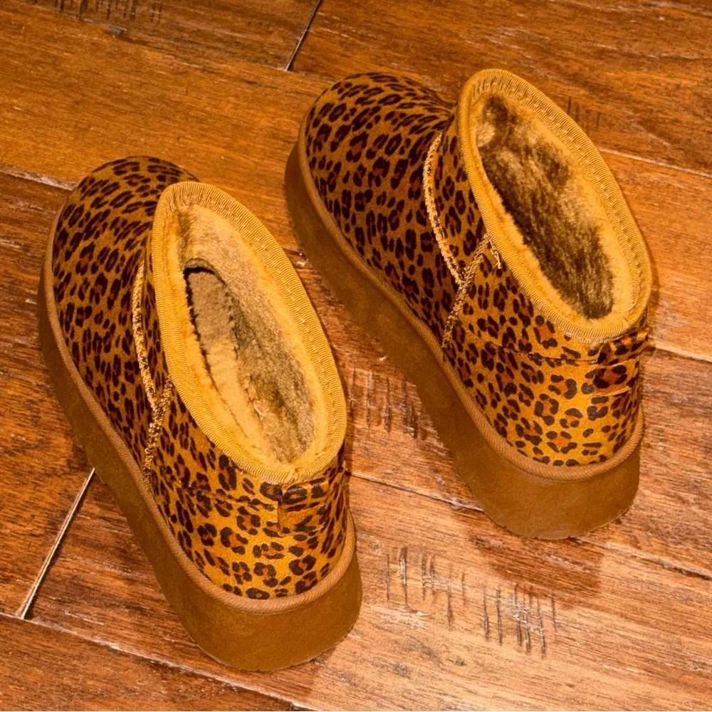 SIZE 10 🌟 WILD DIVAS LEOPARD PRINT BOOTIES 🌟